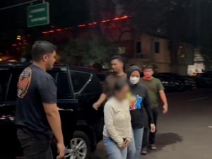 Ibu Pelaku Pelecehan Anak di Tangsel Jalani Tes Kejiwaan Ibu Pelaku Pelecehan Anak di Tangsel Jalani Tes Kejiwaan