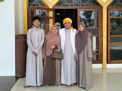 Amin Rangkuti, Dai & Petani Sawit yang Jadi Pemandu Ibadah Haji