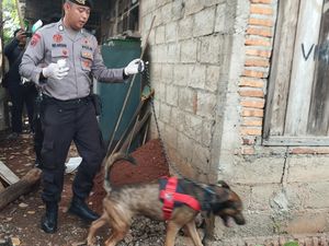 Kerahkan K-9, Ini yang Dicari Polisi di TKP Mayat Bocah dalam Karung Bekasi