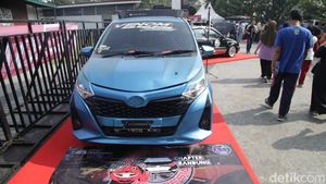 Kreasi Tanpa Batas, Sigra Pakai Pintu Ala Lamborghini