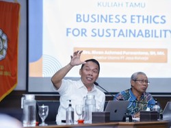 Beri Kuliah Umum di UGM, Dirut Jasa Raharja Bicara Pentingnya Etika Bisnis