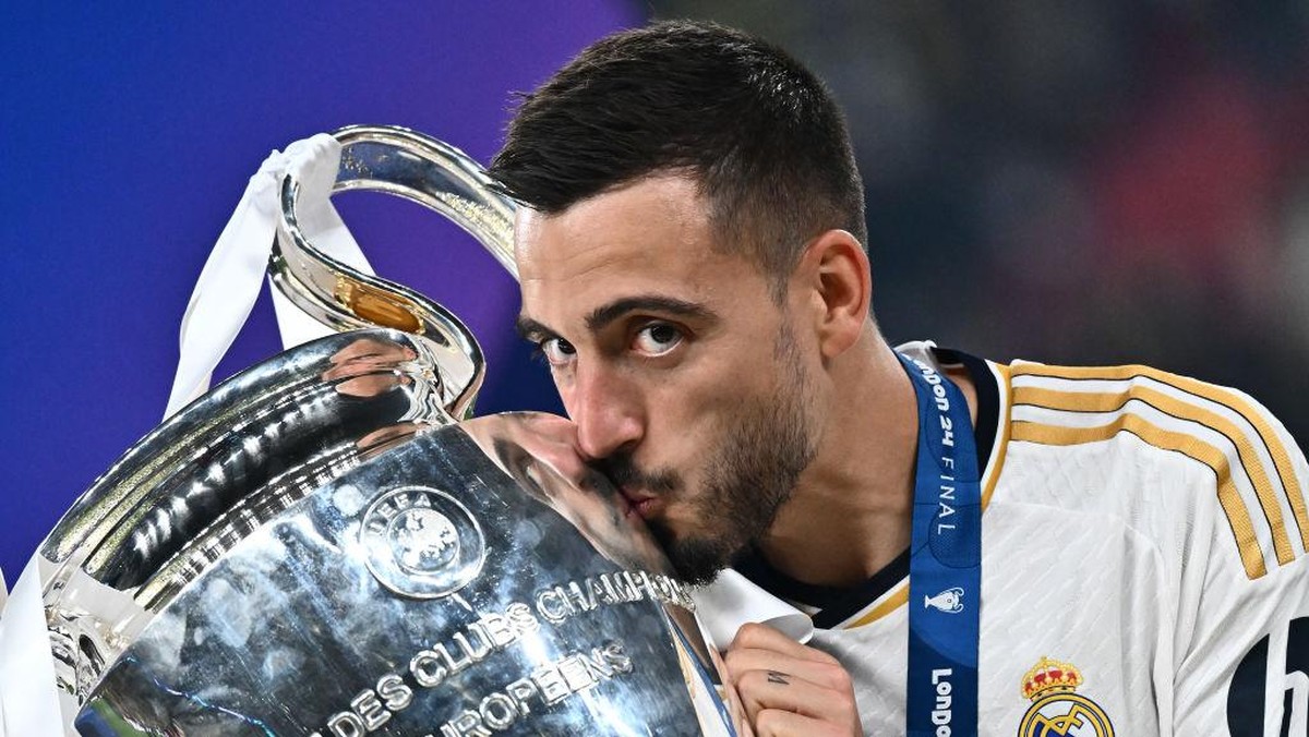 Joselu saat merayakan gelar Liga Champions bersama Real Madrid. Foto: Getty Images/Sebastian Frej/MB Media