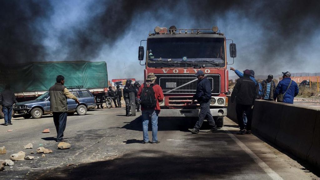 Kekurangan Gas, Minyak dan Dolar AS Picu Protes di Bolivia Kekurangan Gas, Minyak dan Dolar AS Picu Protes di Bolivia