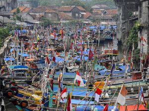 Gelombang Tinggi Bikin Nelayan di Pandeglang Libur Melaut