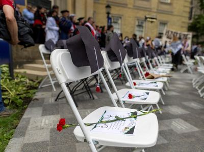 Penampakan Kursi Kosong Wisuda Universitas Toronto bagi Korban di Gaza