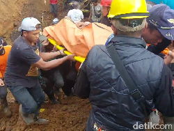 Tragedi Longsornya Tebing 60 Meter di Lumajang Timbun 4 Penambang Pasir