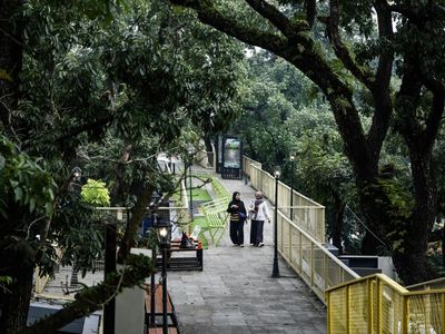 Potret Skywalk Teras Cihampelas yang Direaktivasi