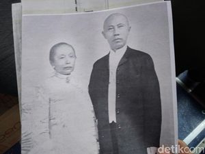 Melihat Peninggalan Crazy Rich Cirebon Mayor Tan Tjin Kie Melihat Peninggalan Crazy Rich Cirebon Mayor Tan Tjin Kie