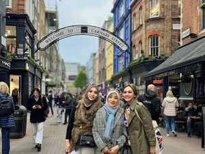 Seru Banget! Masayu Anastasya Kulineran Bareng Keluarga di Inggris Seru Banget! Masayu Anastasya Kulineran Bareng Keluarga di Inggris