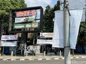 Titah Sekda Bandung soal Rusaknya Estetika Kota gegara Spanduk Pilkada Titah Sekda Bandung soal Rusaknya Estetika Kota gegara Spanduk Pilkada