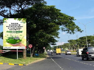 Wujudkan Kota Ramah Lingkungan, Kota Deltamas Manfaatkan Aspal Plastik