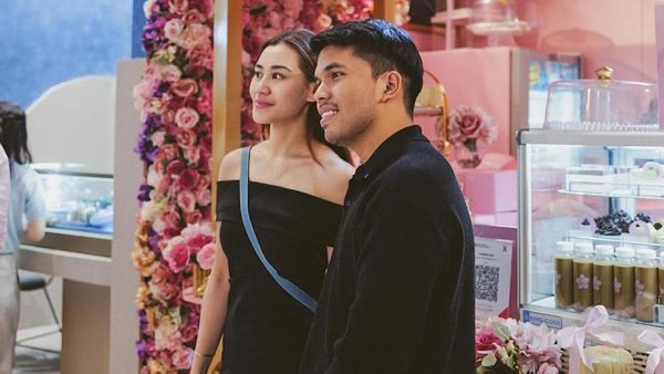 Potret Thariq Halilintar dan Aaliyah Massaid Hadir ke Pameran Wedding