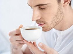 Apakah Minum Kopi Tiap Pagi Aman untuk Kesehatan Usus?