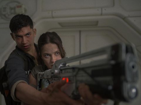 (L-R): Archie Renaux as Tyler and Cailee Spaeny as Rain Carradine in 20th Century Studios' ALIEN: ROMULUS. Photo courtesy of 20th Century Studios. © 2024 20th Century Studios. All Rights Reserved.