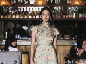 Koleksi Forest Poetry Tandai 15 Tahun Purana, Batik Organik Kembali Diangkat Koleksi Forest Poetry Tandai 15 Tahun Purana, Batik Organik Kembali Diangkat