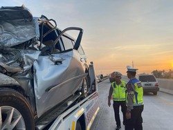 Pajero Hantam Truk Tewaskan 5 Orang di Tol Binjai-Langsa