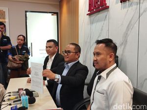 Tiko Ngaku Sulit Beri Penjelasan karena Akses Komunikasi Diblokir Mantan Istri Tiko Ngaku Sulit Beri Penjelasan karena Akses Komunikasi Diblokir Mantan Istri