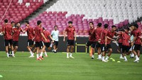 Timnas Indonesia akan menjamu Irak pada lanjutan Babak Kedua Kualifikasi Piala Dunia 2026, di Stadion Utama Gelora Bung Karno (SUGBK), Jakarta. Laga tersebut dimajukan ke pukul 16.00, WIB, pada, Kamis (6/6/2024).