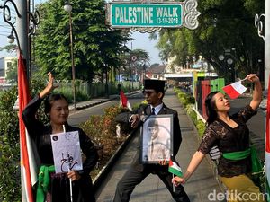 Tarian Penuh Makna untuk Palestina di Bulan Bung Karno Bandung Tarian Penuh Makna untuk Palestina di Bulan Bung Karno Bandung