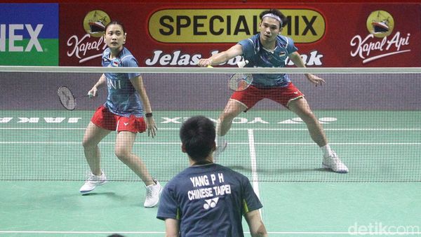 Pasangan Taiwan Singkirkan Rinov/Phita