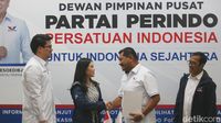 Perindo Dukung Befa Yigibalom-Natan Pahabol Maju Pilgub Papua Tengah