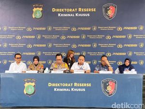Polisi: Suami Pelaku Tak Terlibat Pembuatan Video Ibu Lecehkan Anak Polisi: Suami Pelaku Tak Terlibat Pembuatan Video Ibu Lecehkan Anak