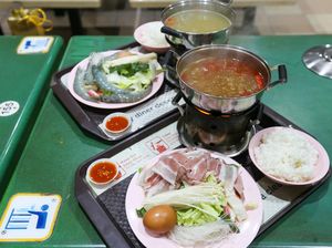 Sedang Asyik Makan Hotpot, Pengunjung Ini Panik Kompornya Meledak