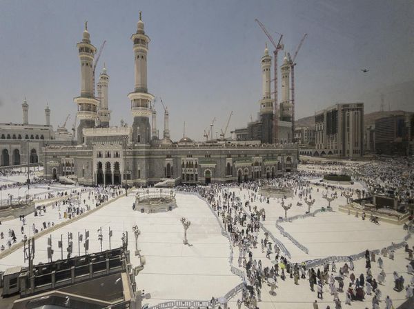 Suasana Masjidil Haram Mulai Dipadati Jemaah Haji