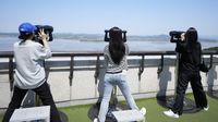 Turis di Korsel Ramai-ramai Ikut Wisata Mengintip Korea Utara