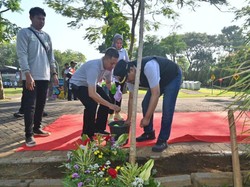 Wali Kota Pasuruan Serukan Warganya Sedekah Bibit & Tanam Pohon