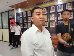 Polisi Temukan 11 Foto di Rumah Pembunuh Bocah Bekasi, Ada yang Tertusuk Paku