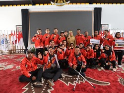 Bupati Ipuk Beri Bonus dan Beasiswa untuk Atlet Berprestasi Banyuwangi