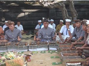 Mengenal Gamelan Selonding Bali: Sejarah, Instrumen, dan Cara Memainkan