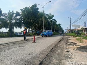 Jalan Opi Raya Jakabaring Mulai Diperbaiki, Ditarget Kelar 3 Pekan Jalan Opi Raya Jakabaring Mulai Diperbaiki, Ditarget Kelar 3 Pekan