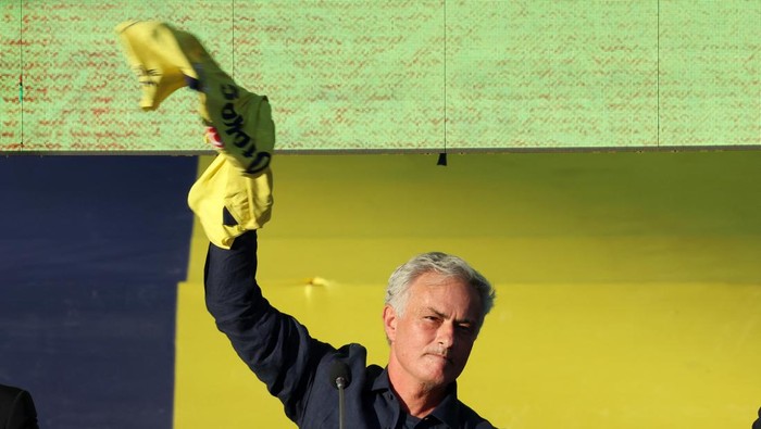 Soccer Football - Fenerbahce appoint Jose Mourinho as coach - Sukru Saracoglu Stadium, Istanbul, Turkey - June 2, 2024 New Fenerbahce coach Jose Mourinho reacts during the presentation REUTERS/Umit Bektas