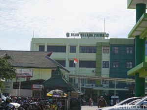 Nama Kampung Karang Tembok Surabaya Diambil dari Dinding Tinggi RS Jiwa Nama Kampung Karang Tembok Surabaya Diambil dari Dinding Tinggi RS Jiwa