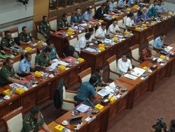 Komisi I DPR Rapat Bahas Hibah Alpalhankam, Prabowo-Sri Mulyani Tak Hadir