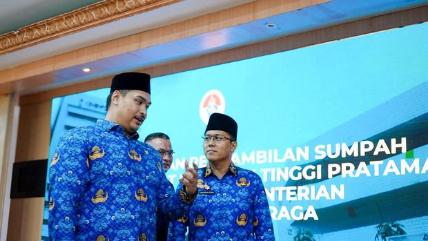 Menteri Pemuda dan Olahraga (Menpora), Dito Ariotedjo, melantik Muhammad Adsan sebagai Asisten Deputi Kepeloporan Pemuda. Adsan adalah pria berusia 34 tahun.