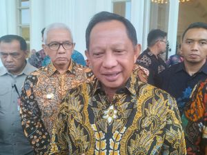 Mendagri Tito Ingatkan Pemda Segera Cairkan Anggaran Pilkada Sebelum 9 Juli Mendagri Tito Ingatkan Pemda Segera Cairkan Anggaran Pilkada Sebelum 9 Juli
