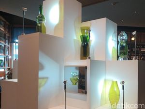 Patricia Untario Sulap Botol Bekas Wine Jadi Karya Seni Patricia Untario Sulap Botol Bekas Wine Jadi Karya Seni