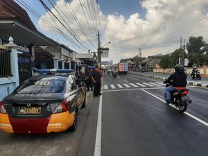Polisi Dalami Kaitan Pelemparan Botol Miras-Pengeroyokan Satpam SMPN 1 Kasihan Polisi Dalami Kaitan Pelemparan Botol Miras-Pengeroyokan Satpam SMPN 1 Kasihan
