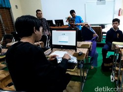 Ortu di Tasik Kesulitan Daftar PPDB Online, Pilih Datang ke Sekolah