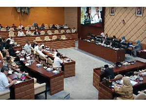 Komisi V DPR Interupsi Basuki soal Tapera, Minta Disudahi Karena Ini Komisi V DPR Interupsi Basuki soal Tapera, Minta Disudahi Karena Ini