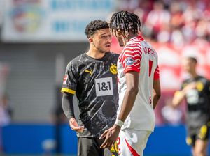 Duh! Dortmund Didenda Gara-gara Telat Kickoff