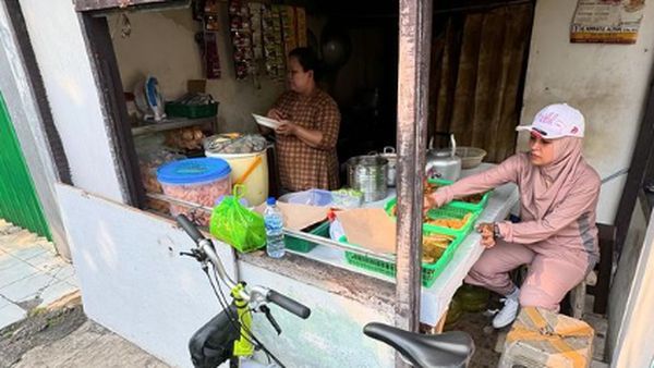 Tantri Kotak Lebih Doyan Makanan Warung dan Tradisional