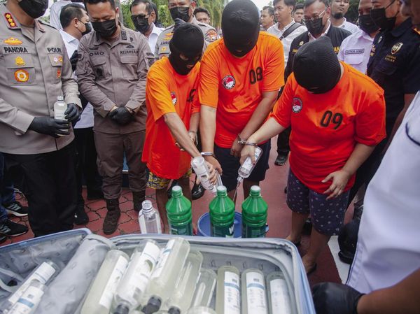 Polisi Ungkap Kasus Pabrik Sabu Cair di Batam