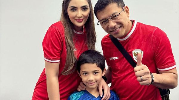 Momen Seru Ashanty Antar Arsya Jadi Pendamping Indonesia Vs Irak