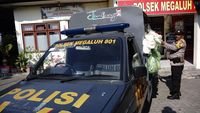 Cara Unik Sosialisasi Polisi di Jombang, Ubah Mobil Jadi Gerobak Sayur