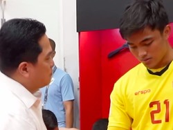 Tertunduk Ernando Ari di Ruang Ganti Usai Bikin Blunder Lawan Irak