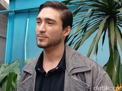 Mantan Suami Aura Kasih Terharu Bisa Bertemu Putrinya Usai 4 Tahun